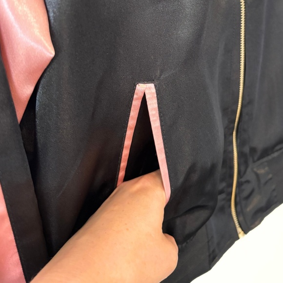 Forever 21 Embroidered Black & Pink Satin Bomber Jacket Size S - Picture 5 of 11